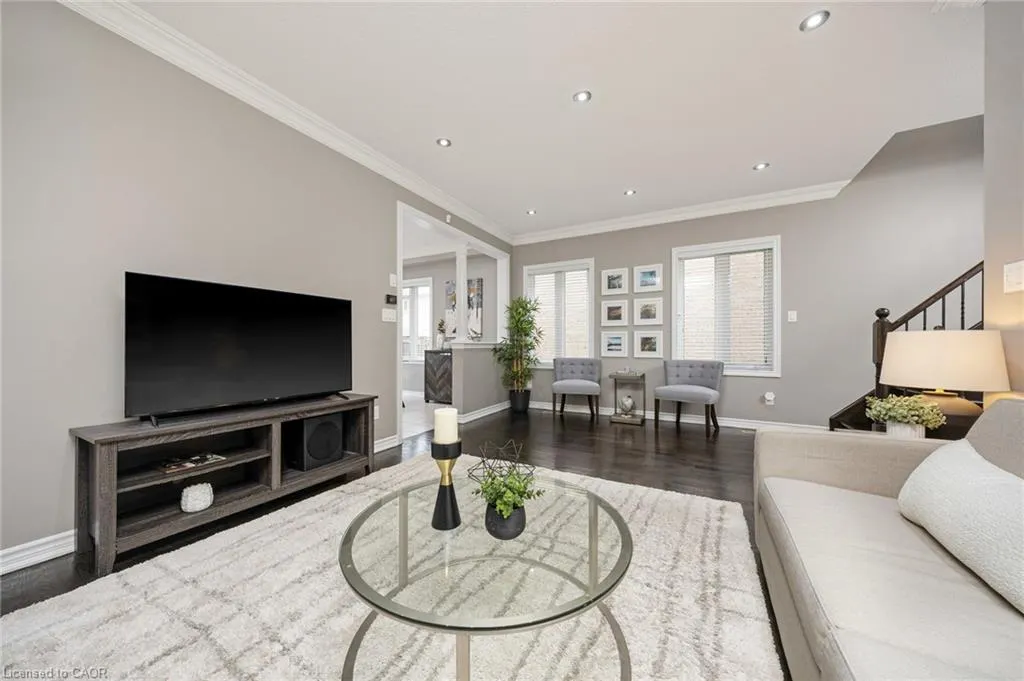 1244 Ruddy Crescent