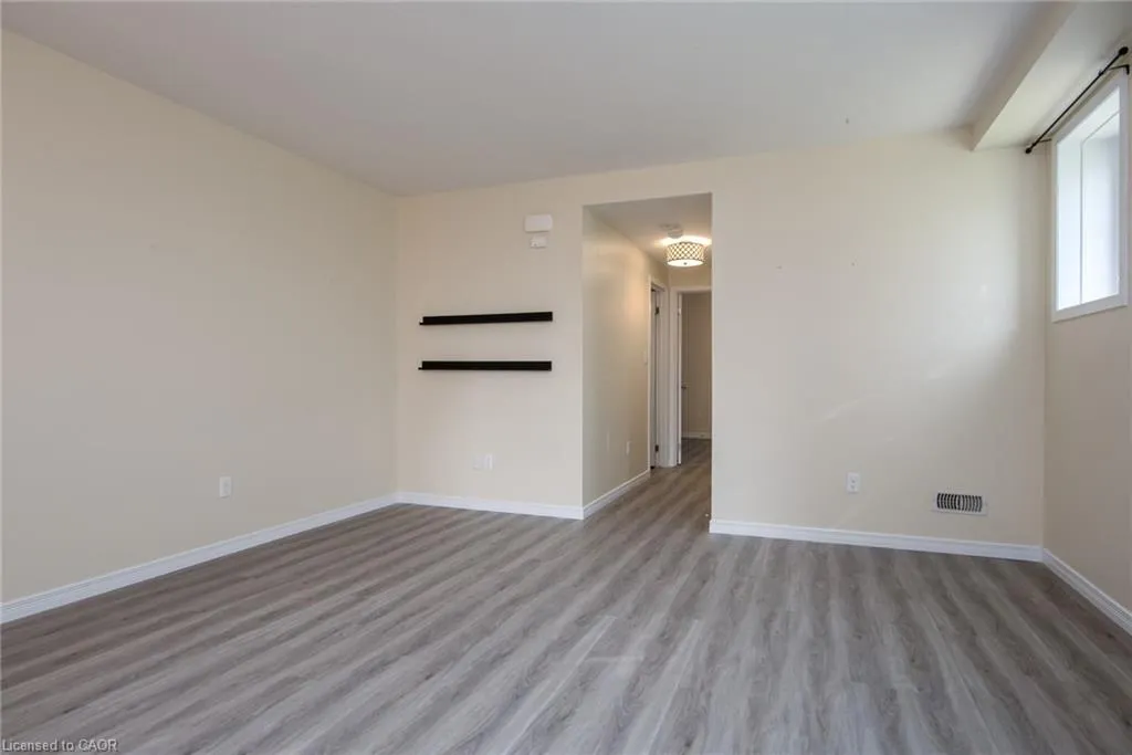 230 Jessica Crescent, #D