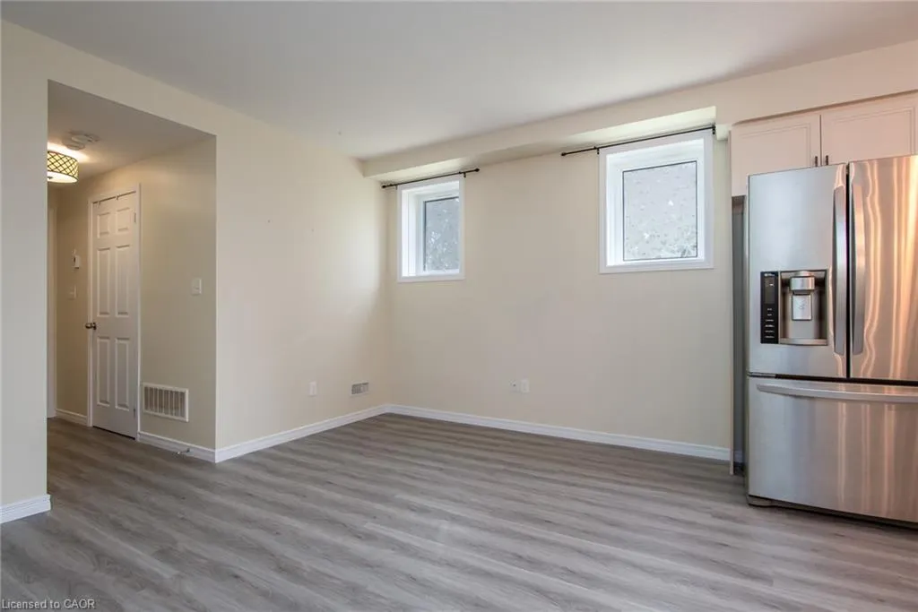 230 Jessica Crescent, #D