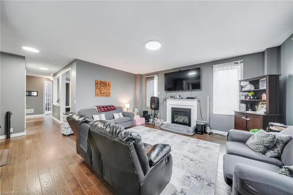 2 Kennedy Boulevard