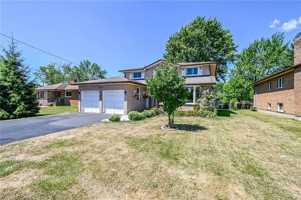 231 West Side Road