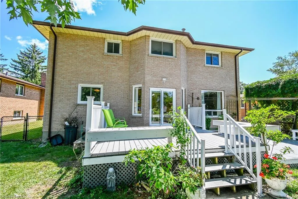 231 West Side Road
