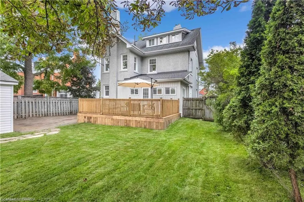 15 Hawarden Avenue