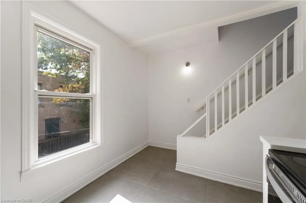 934 Barton Street E, #2
