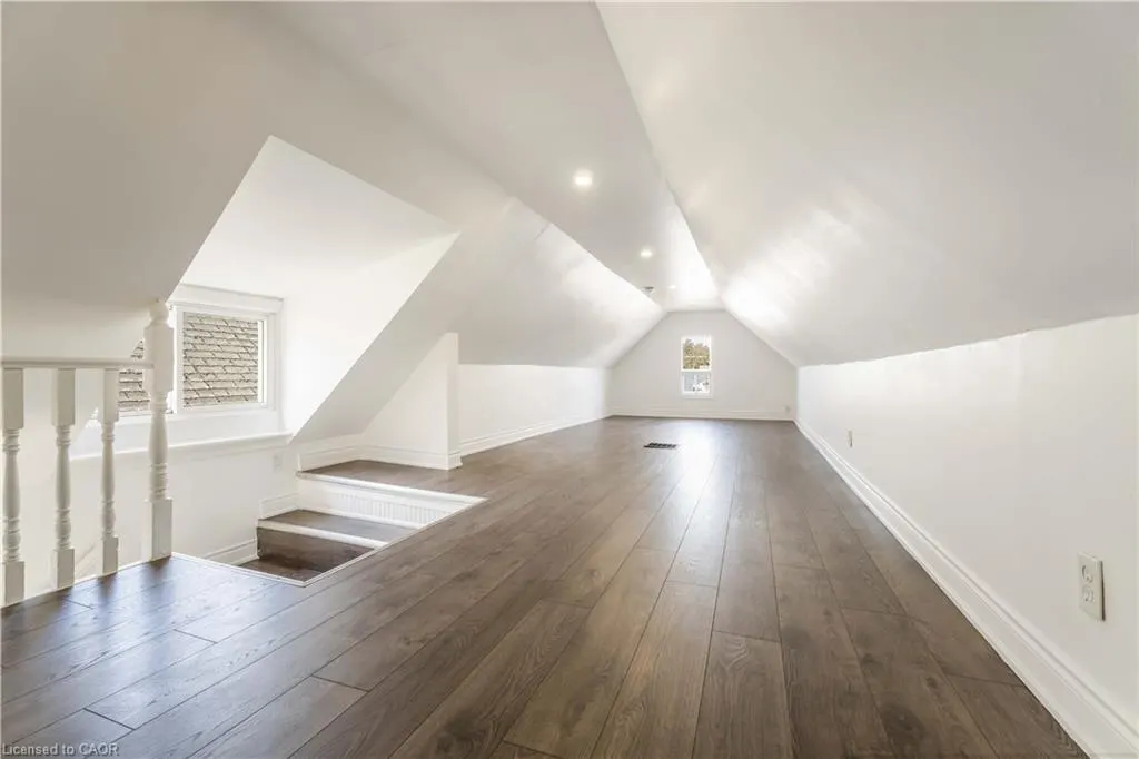 934 Barton Street E, #2