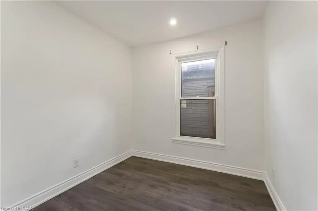 934 Barton Street E, #2