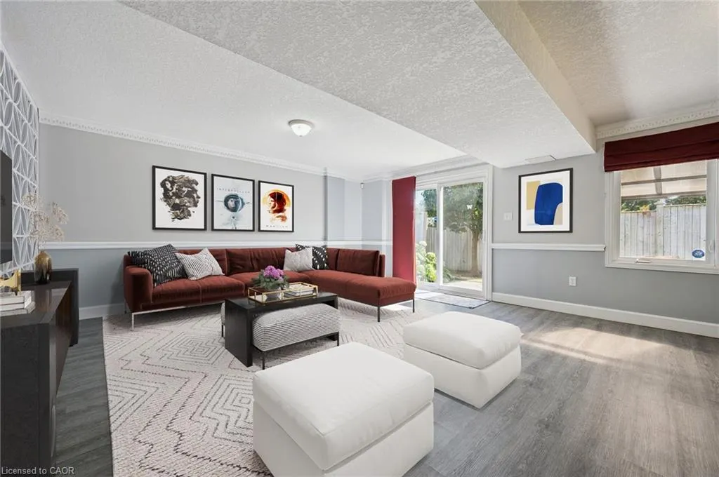 900 Doon Village Road, #4