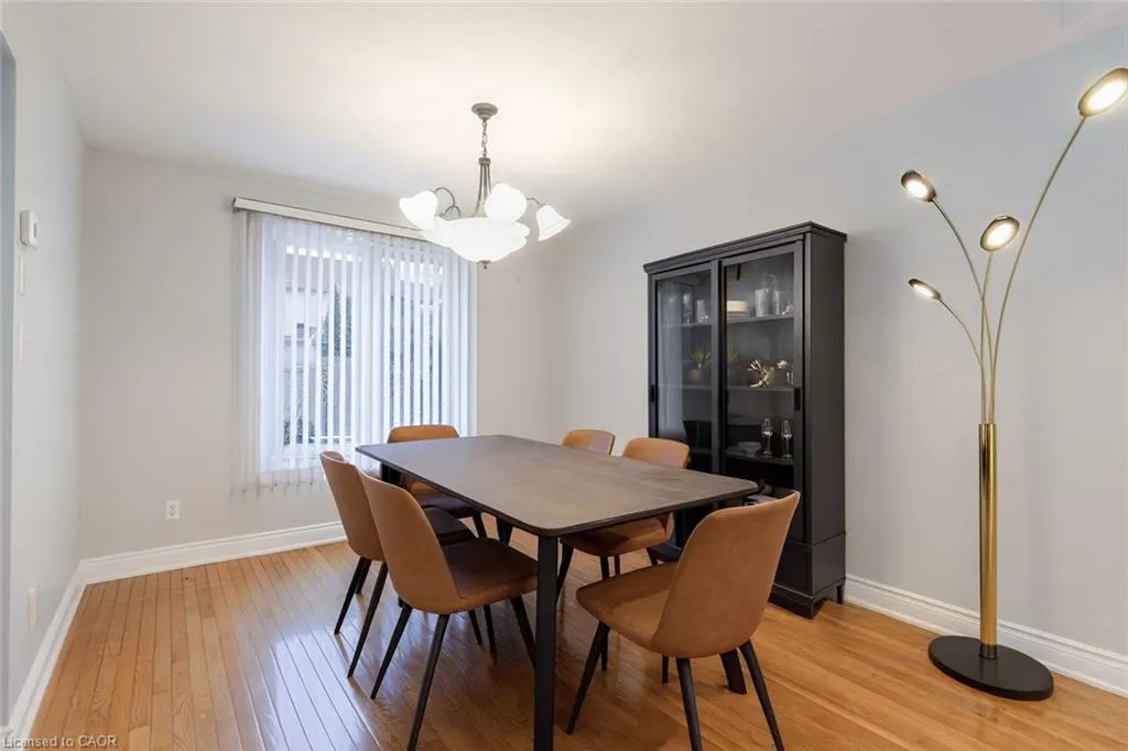 42 Hillgarden Drive