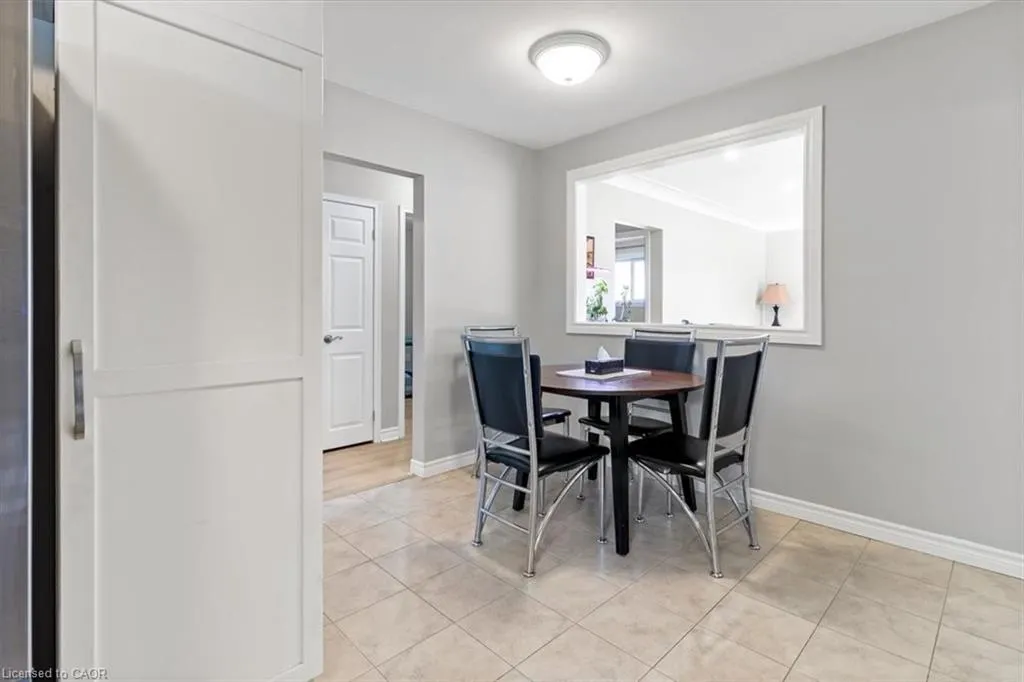 161 Hoover Crescent, #MAIN