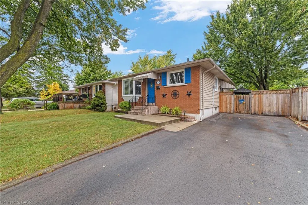 111 Boston Crescent