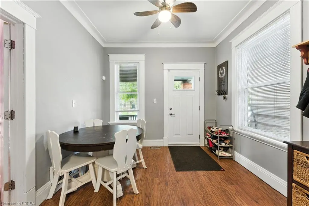 7 Superior Street