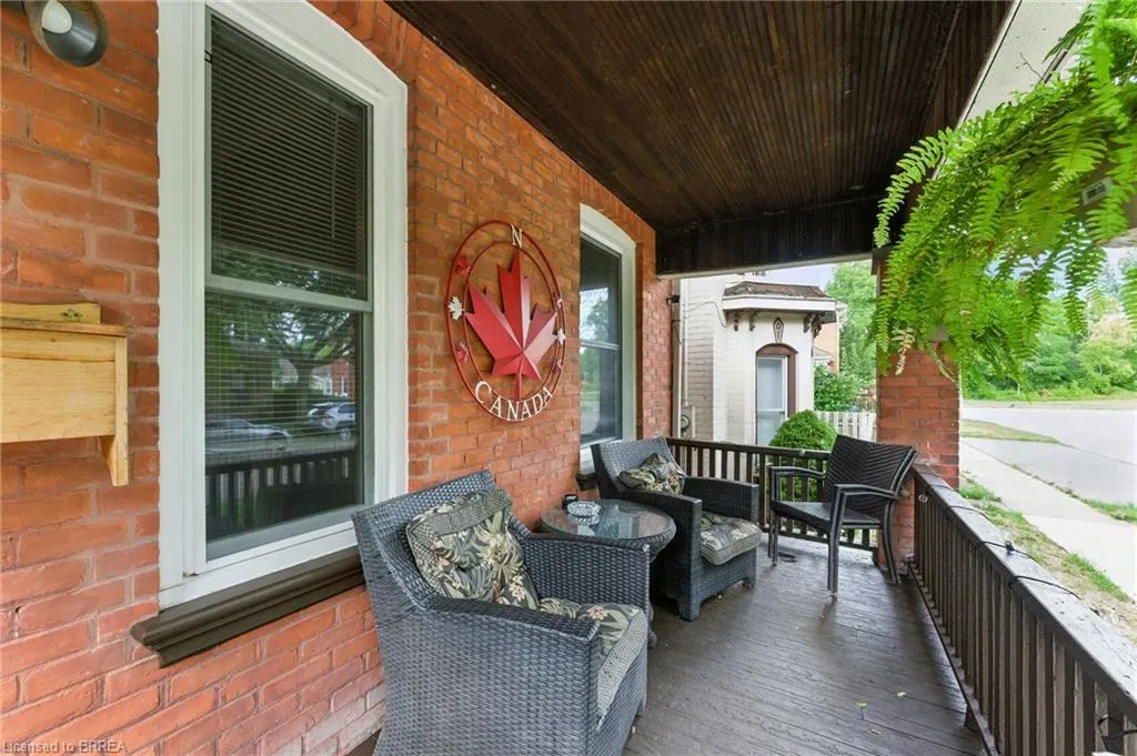 7 Superior Street
