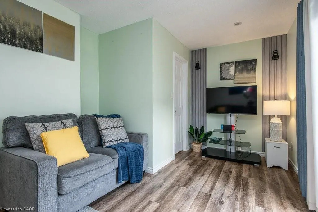 634 Strasburg Road, #3