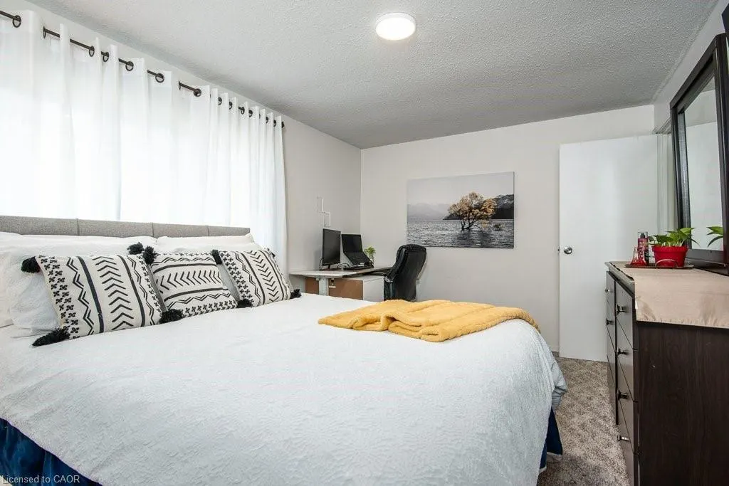 634 Strasburg Road, #3