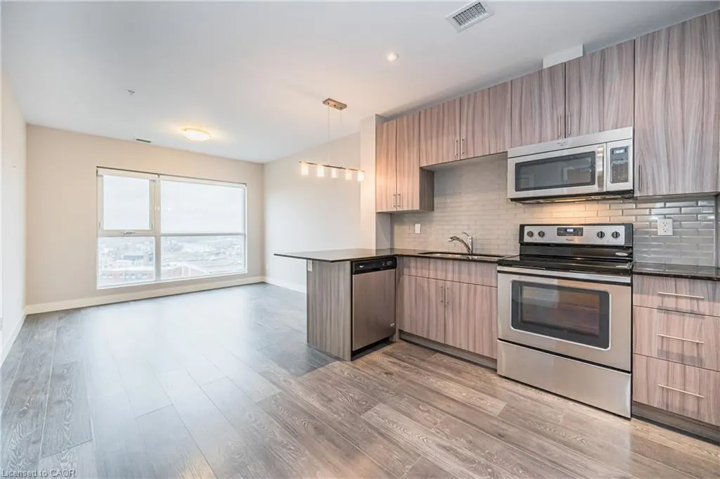 1 Victoria Street S, #1204