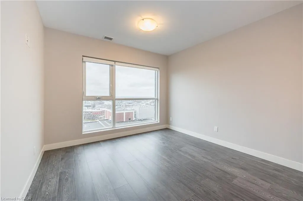1 Victoria Street S, #1204