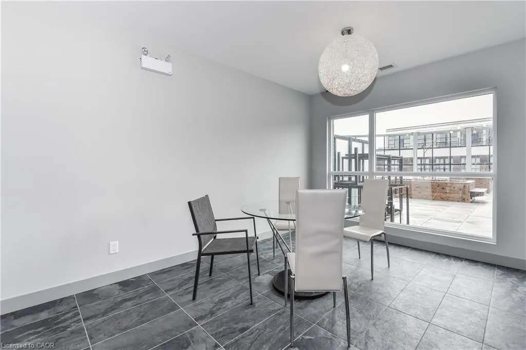 1 Victoria Street S, #1204