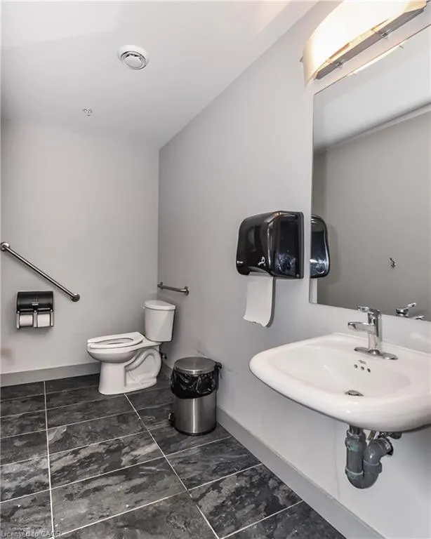 1 Victoria Street S, #1204