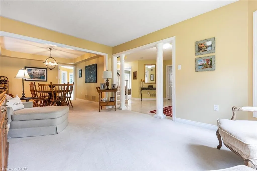 6847 Summer Heights Drive