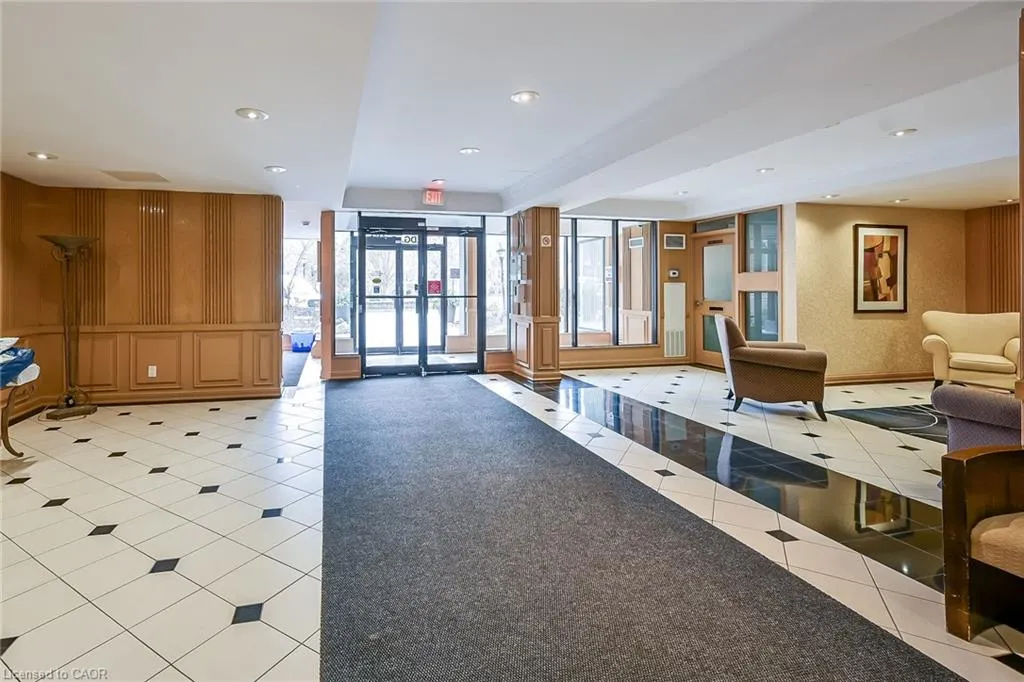 22 Southport Street, #224