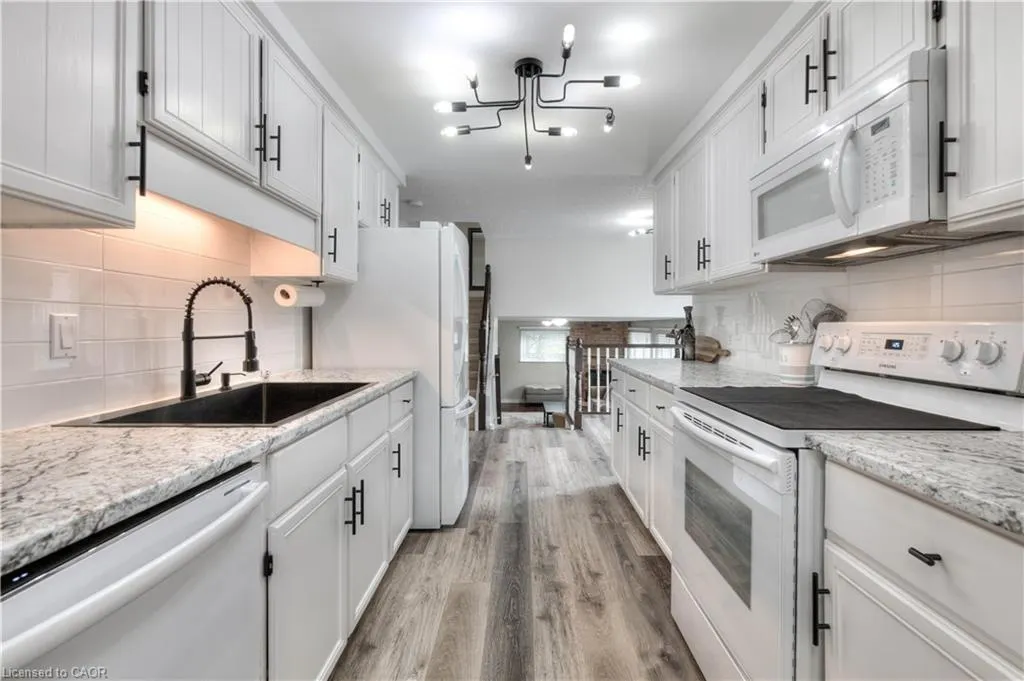 27 Wheatfield Crescent