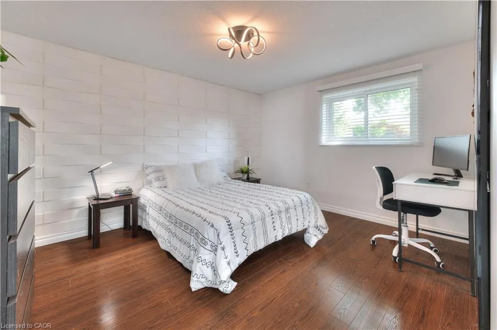 27 Wheatfield Crescent