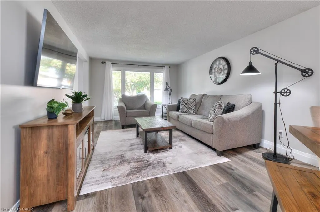 27 Wheatfield Crescent