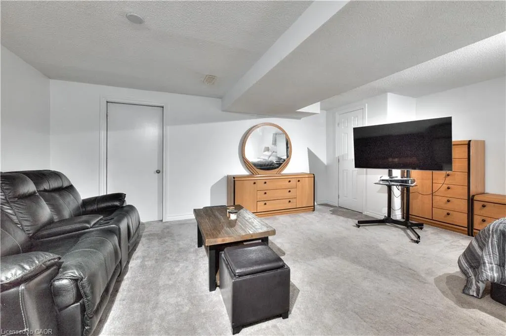 27 Wheatfield Crescent