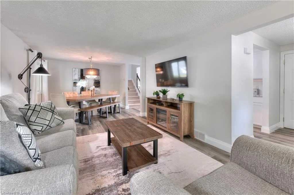 27 Wheatfield Crescent