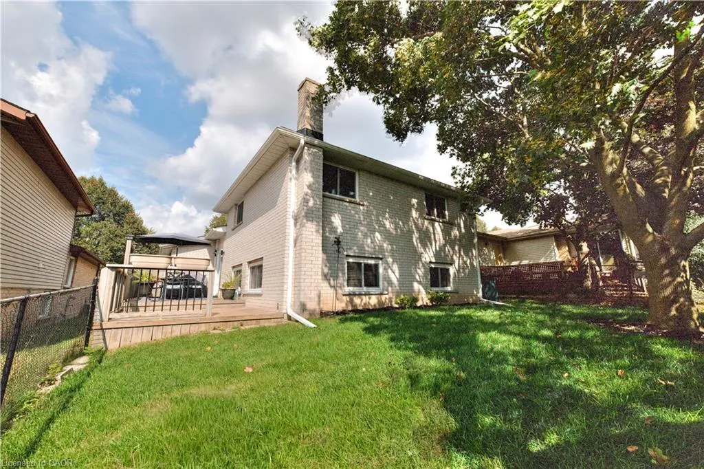 27 Wheatfield Crescent