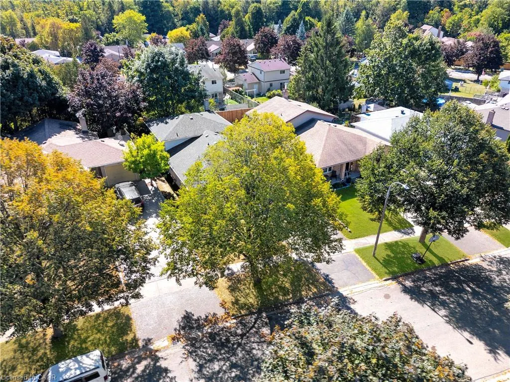 27 Wheatfield Crescent