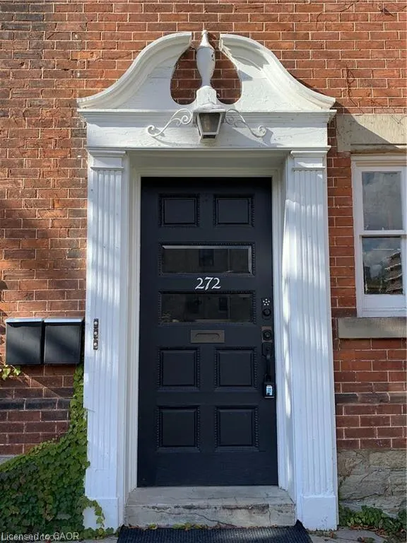 272 Park Street S, #2