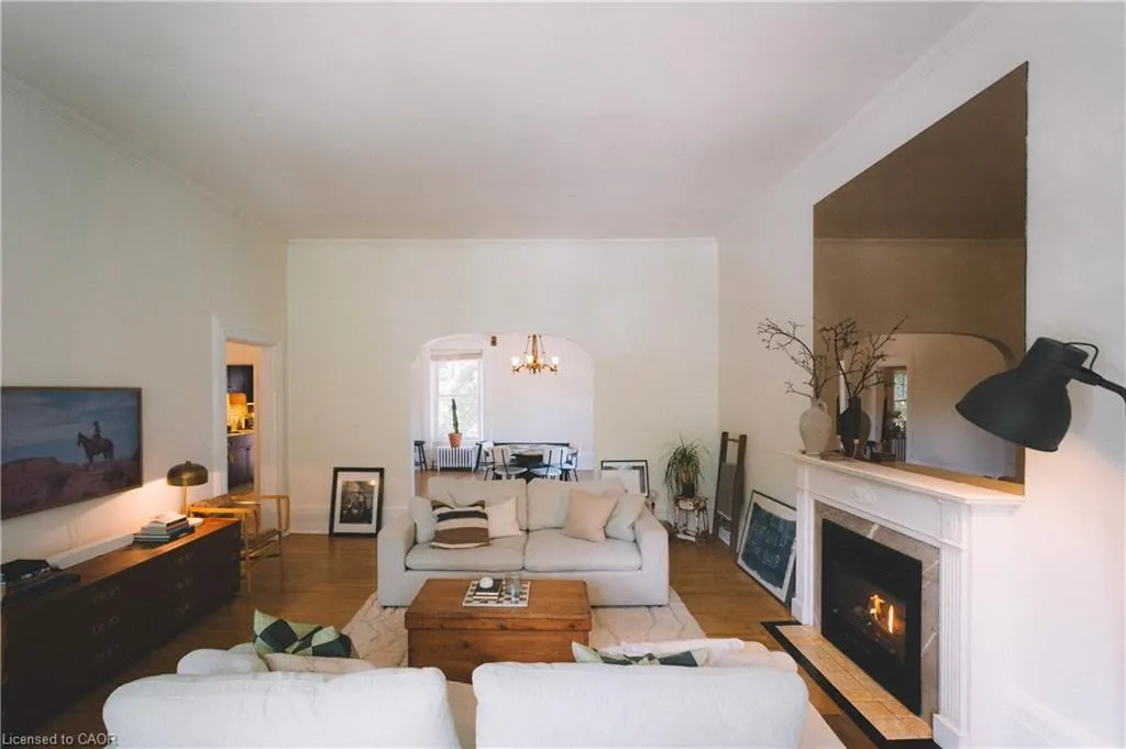 272 Park Street S, #2