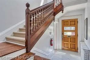 272 Park Street S, #2