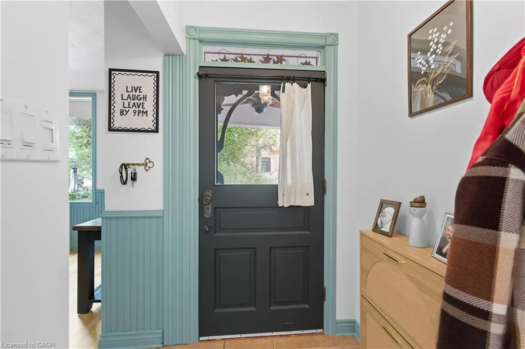21 Orkney Street W