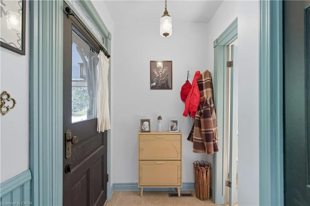 21 Orkney Street W
