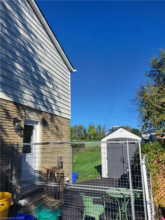 70 Timberlane Crescent