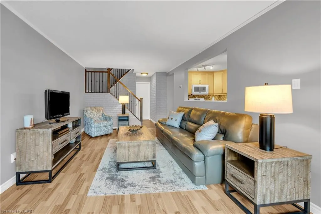 14 Williamsburg Road, #54
