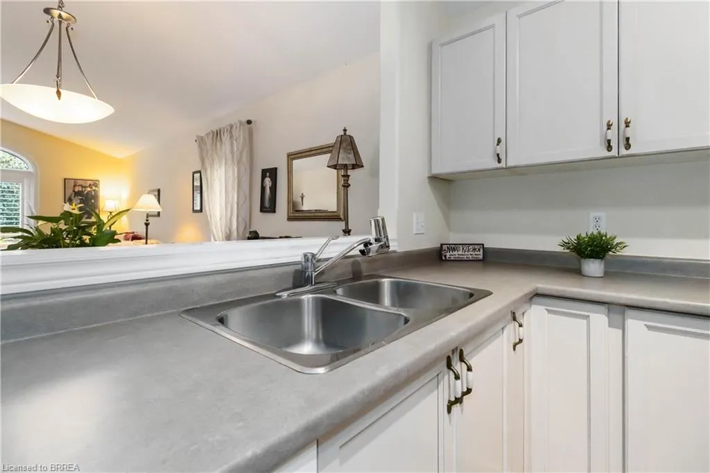 54 Glenwood Drive, #15