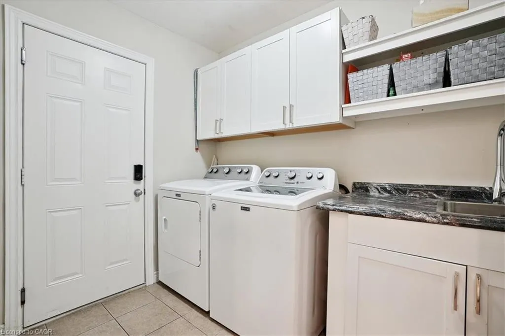 95 Hemlock Way