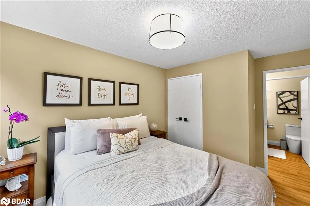 3695 Kaneff Crescent, #102