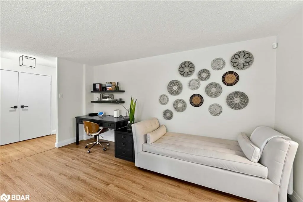 3695 Kaneff Crescent, #102