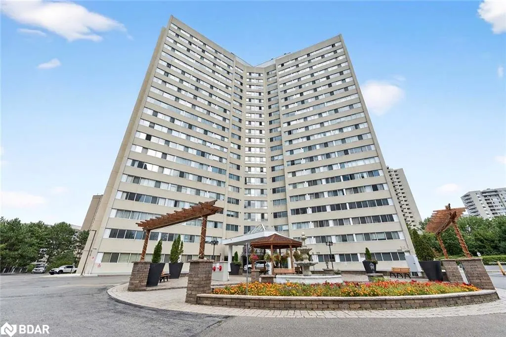 3695 Kaneff Crescent, #102