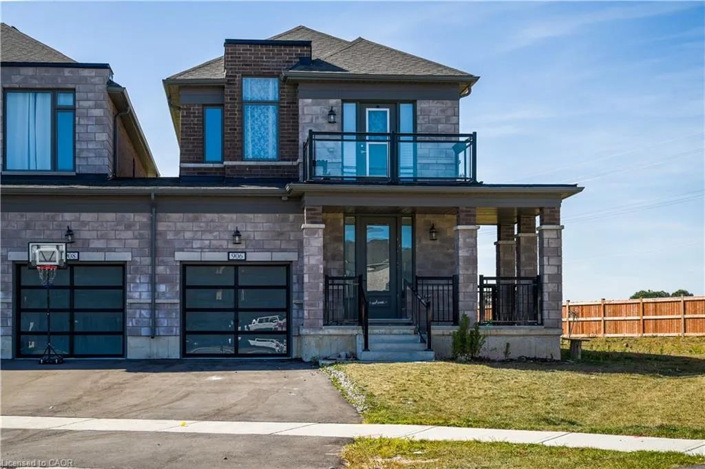 906 Sobeski Avenue