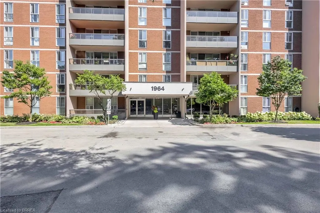 1964 Main Street W, #507