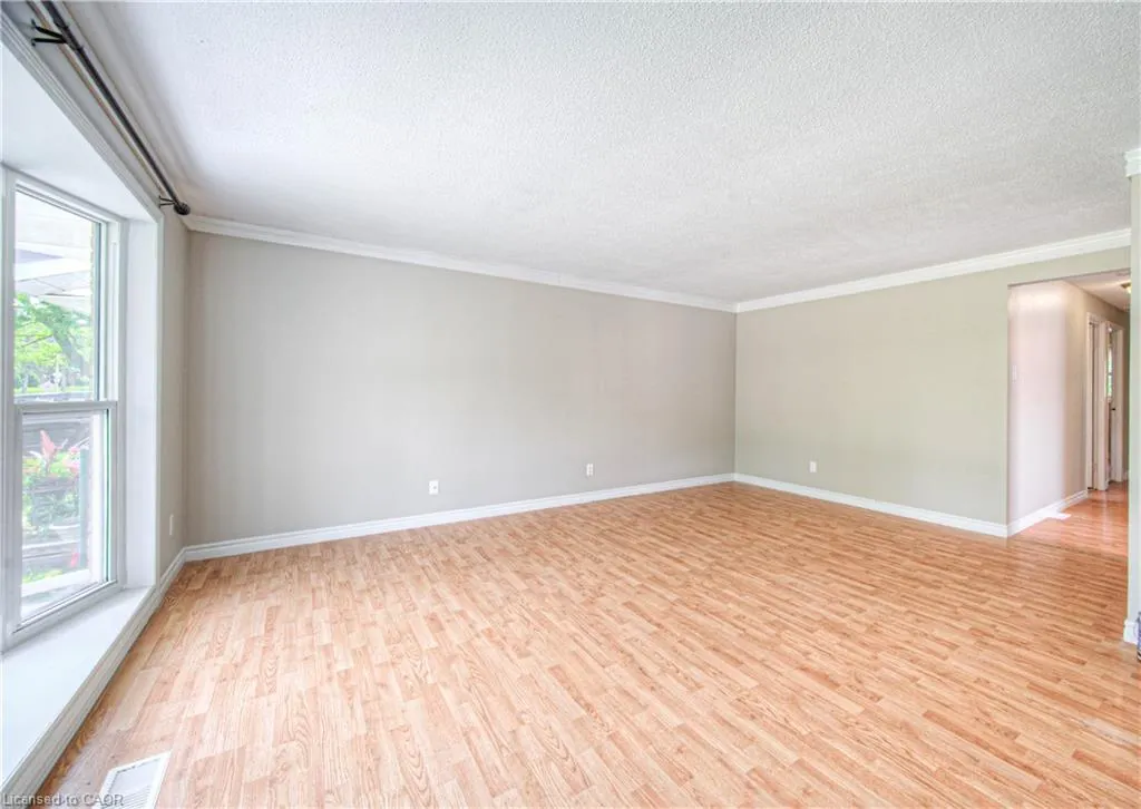 119 Kingswood Drive