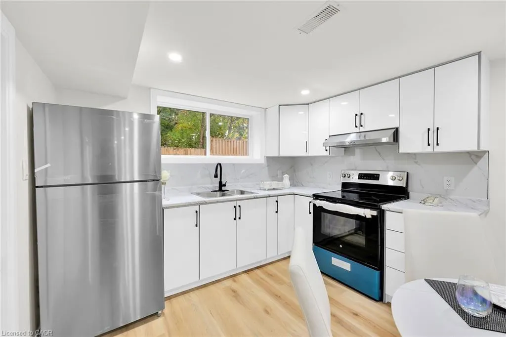 121 Appleford Road