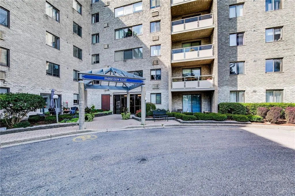 89 Westwood Road, #405