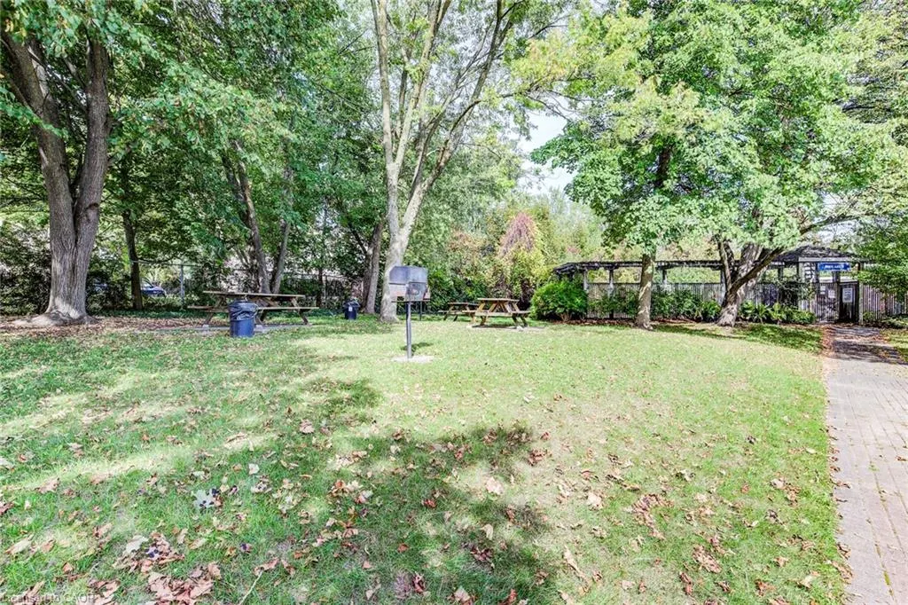 89 Westwood Road, #405