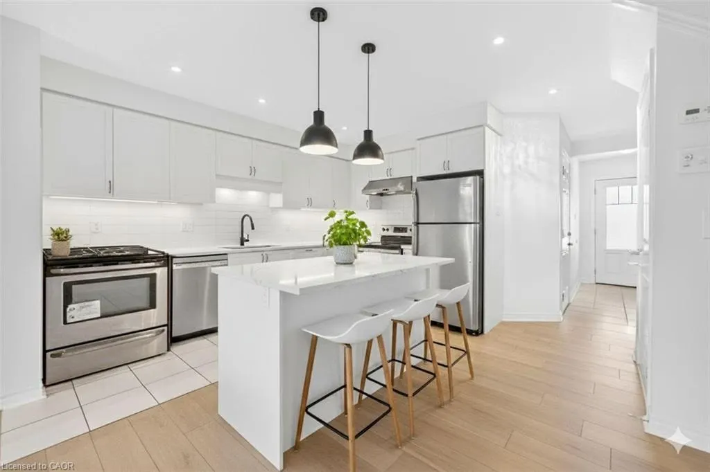 34 Arlington Crescent
